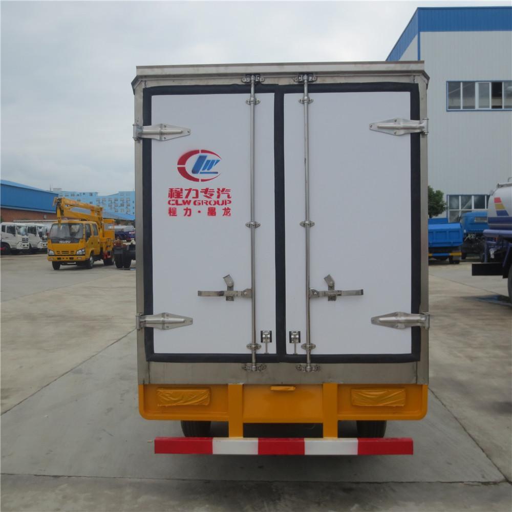 1 ton mini refrigerated freezer truck