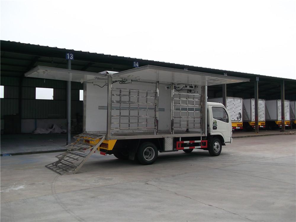 Dongfeng Vegetable Freezer Refrigerated Trruck, Refrigerated Truck