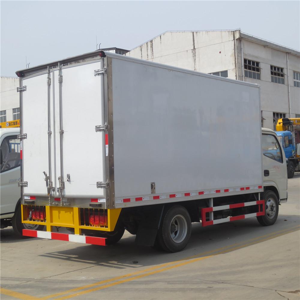 6 wheel freezer truck