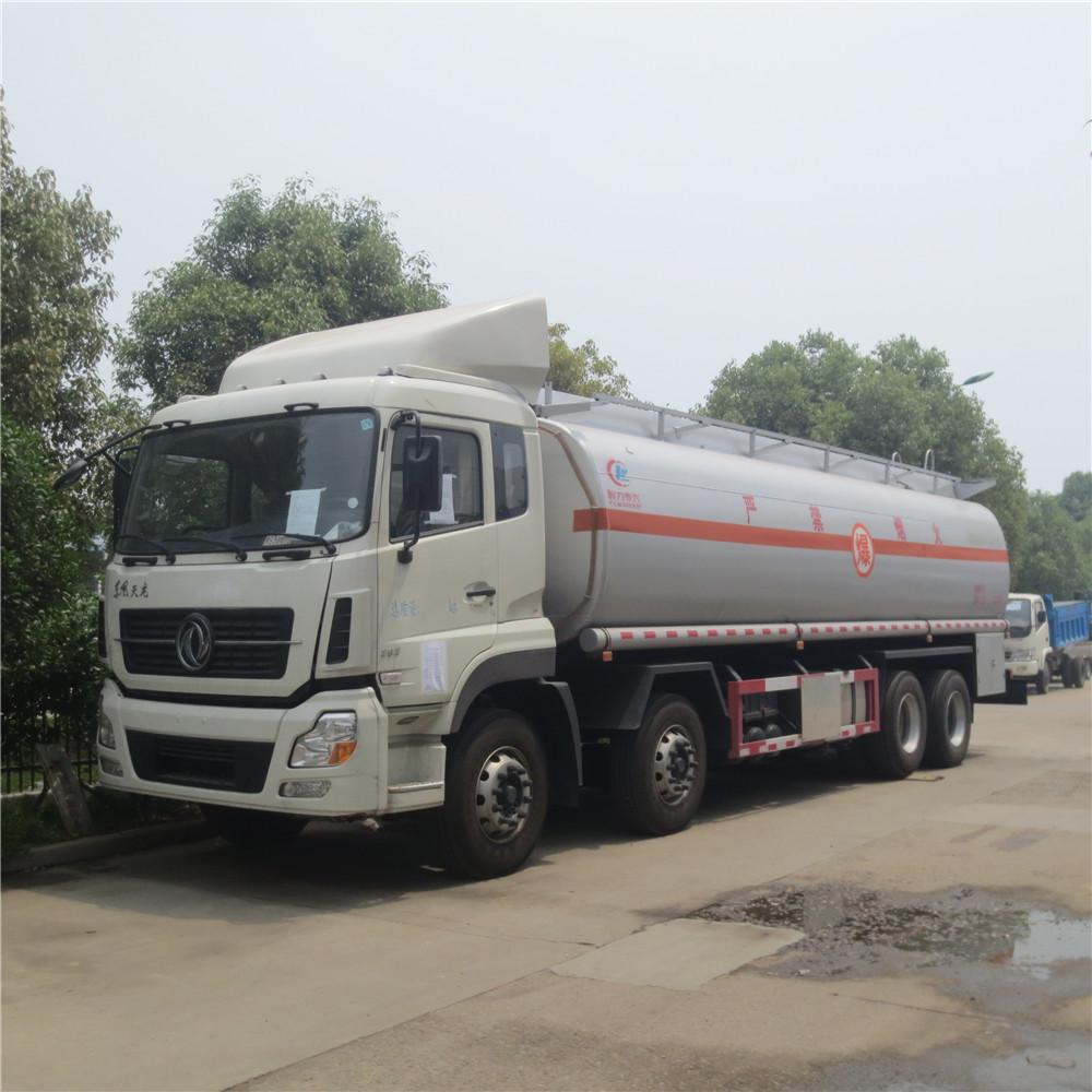 12 wheel oil tank truck