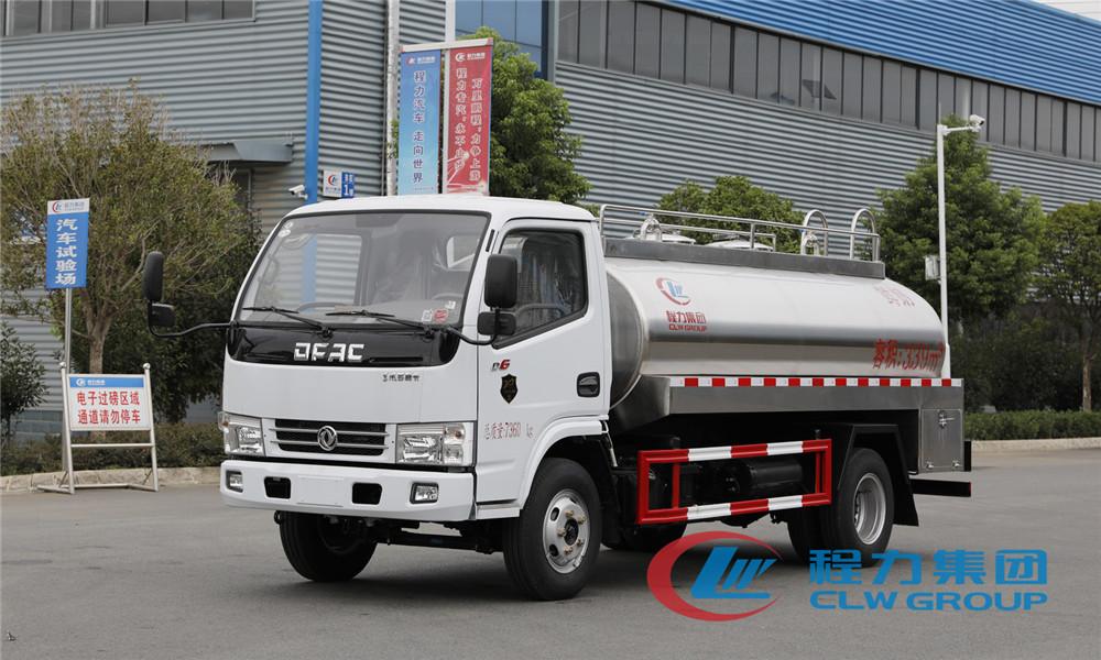 Dongfeng 5000 Liters Milk Truck, Fuel Tanker