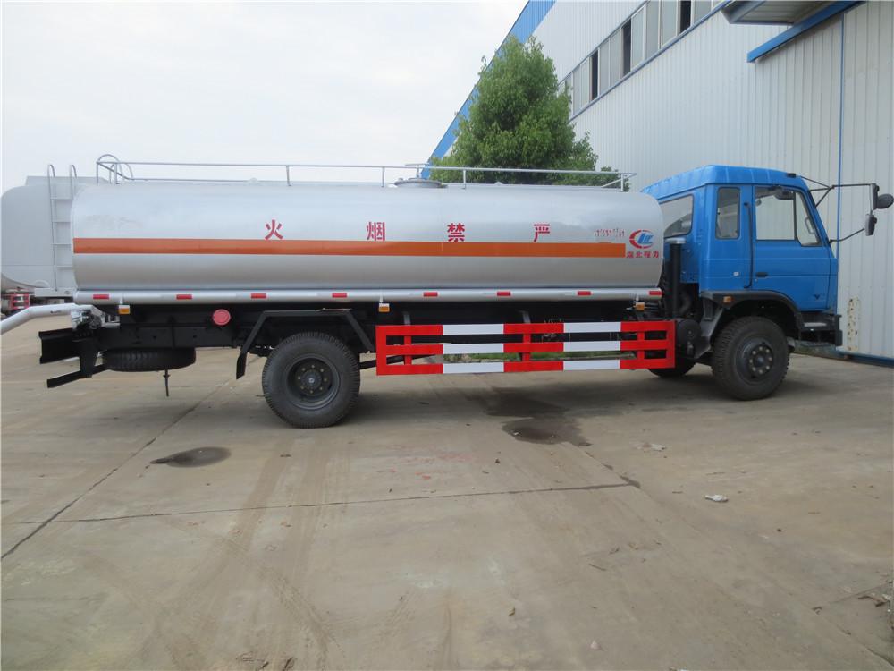 Dongfeng 6 Wheel Mobile Fuel Dispenser Truck, Fuel Tanker