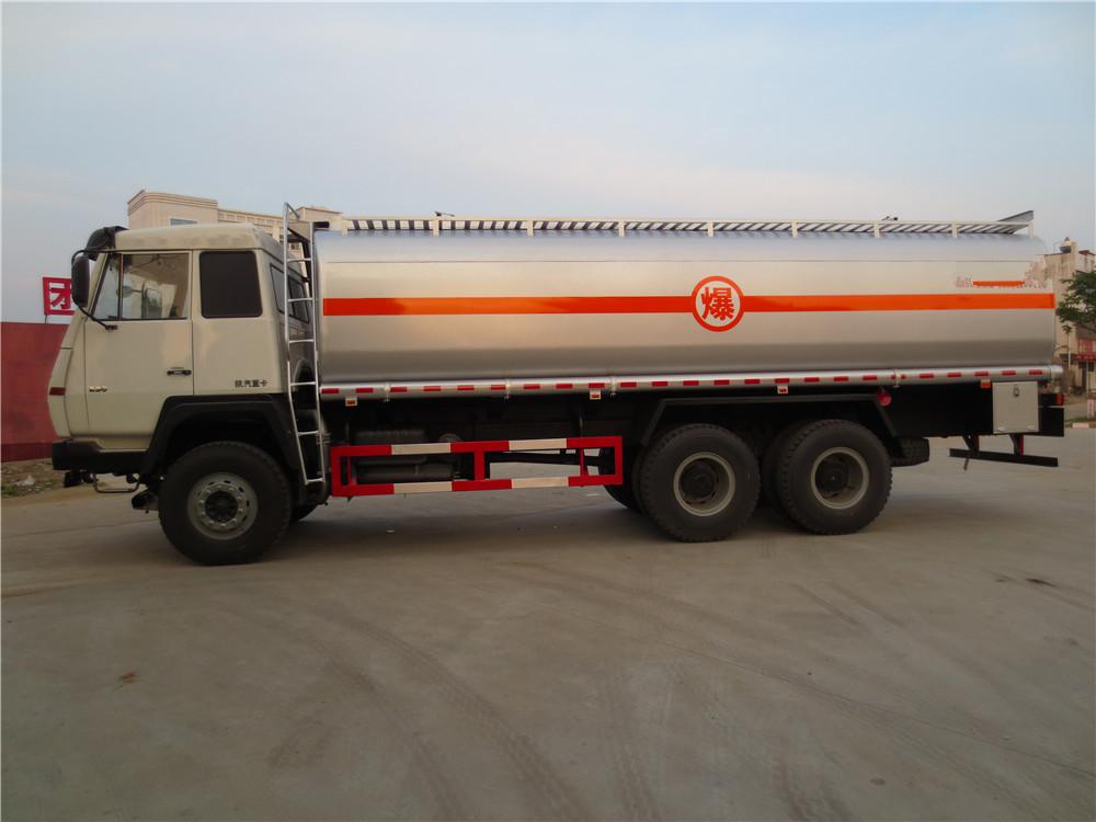 Shacman 5000 Gallon Oil Tanker, Fuel Tanker