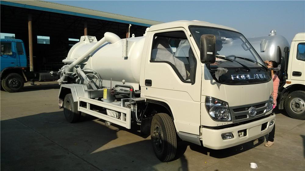 Forland 3 Cbm Sewage Sucking Truck, Vacuum Suction Cleaning Truck