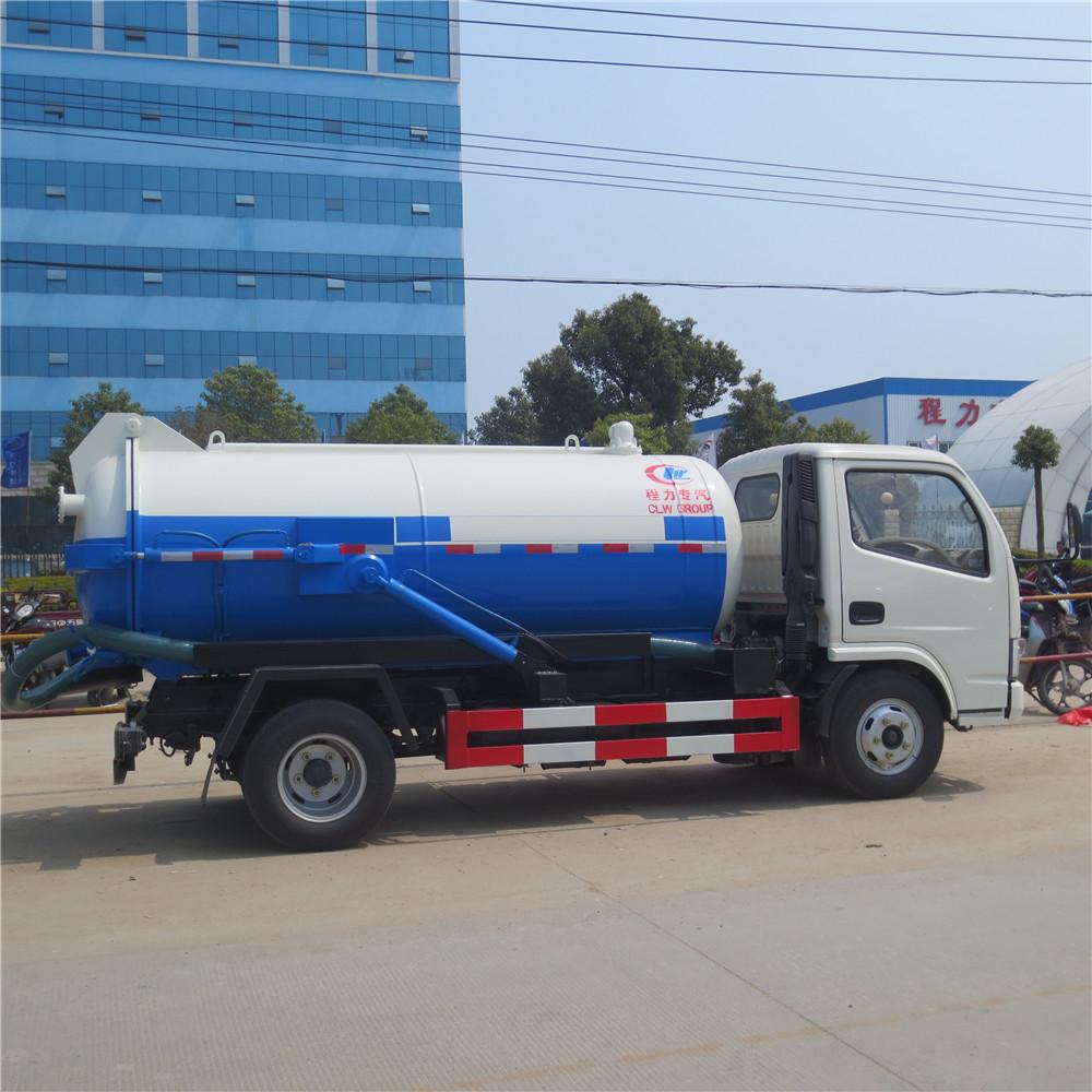 Dongfeng 5 Cbm Vacuum Sewage Suction Truck, Vacuum Suction Cleaning Truck