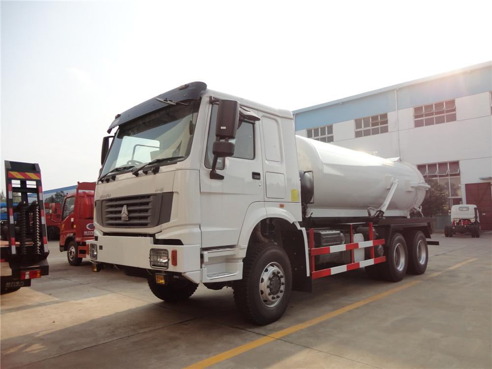 Howo 18 Cbm Sewage Tanker Truck, Vacuum Suction Cleaning Truck