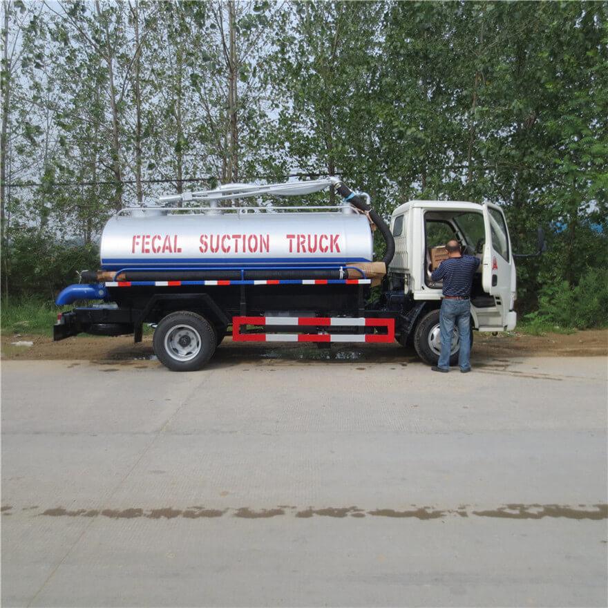 Dongfeng 4 Cbm Septic Tank Pump Truck, Vacuum Suction Cleaning Truck